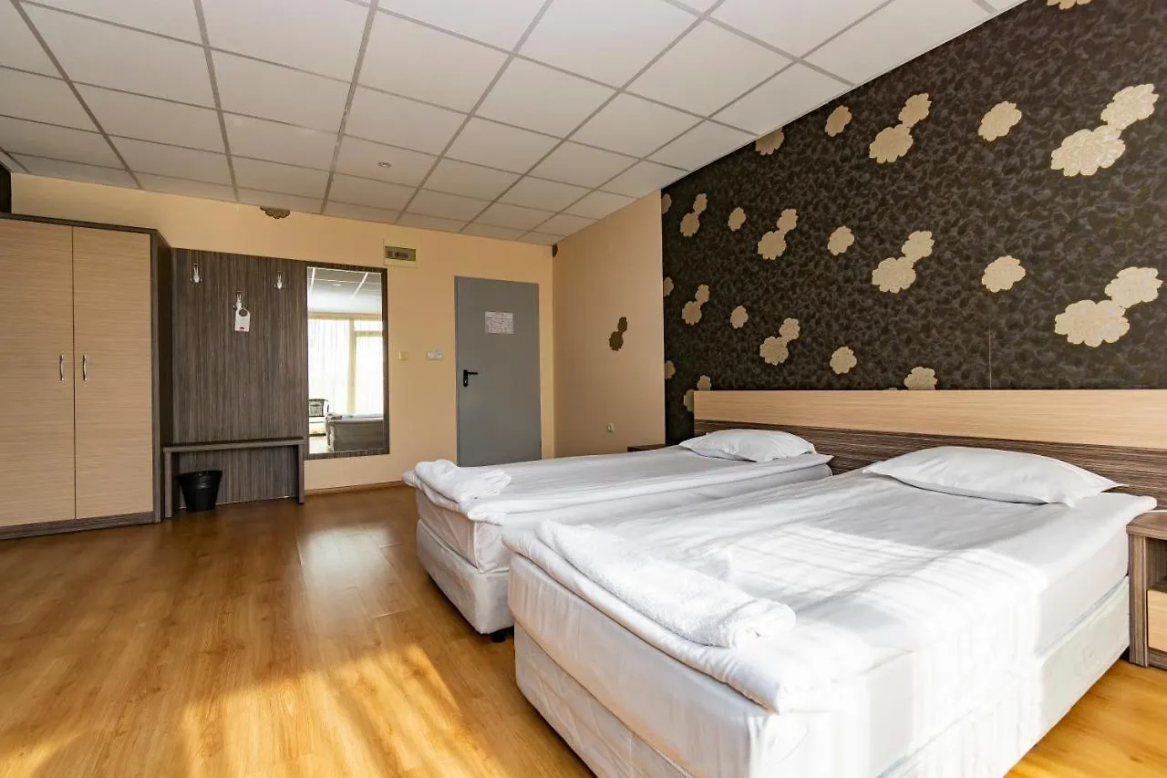 בורגאס Hotel City